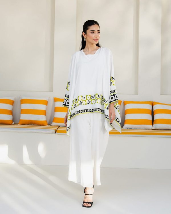 Women’s 3-piece Swiss Lawn Printed Suit – White, Medium Size, Shirt, Trouser & Inner Set, Elegant Summer Outfit – 14 August Special Edition